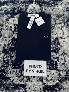 COMME DES GARCONS CDG PLAY BLACK HEART EYE LOGO T-SHIRT